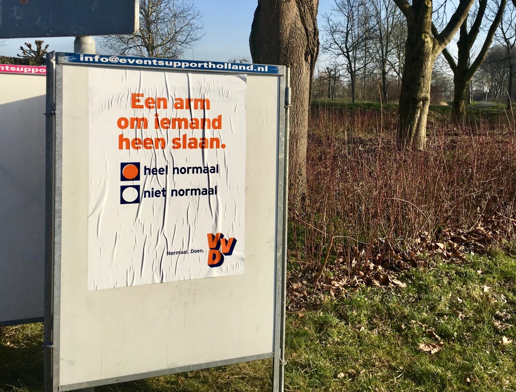 Poster in het park in Montfoort